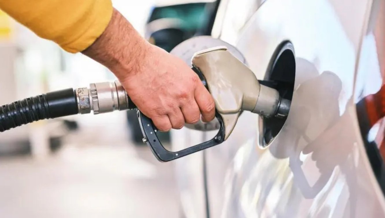 Actualizan el impuesto a los combustibles: cómo impacta en el precio