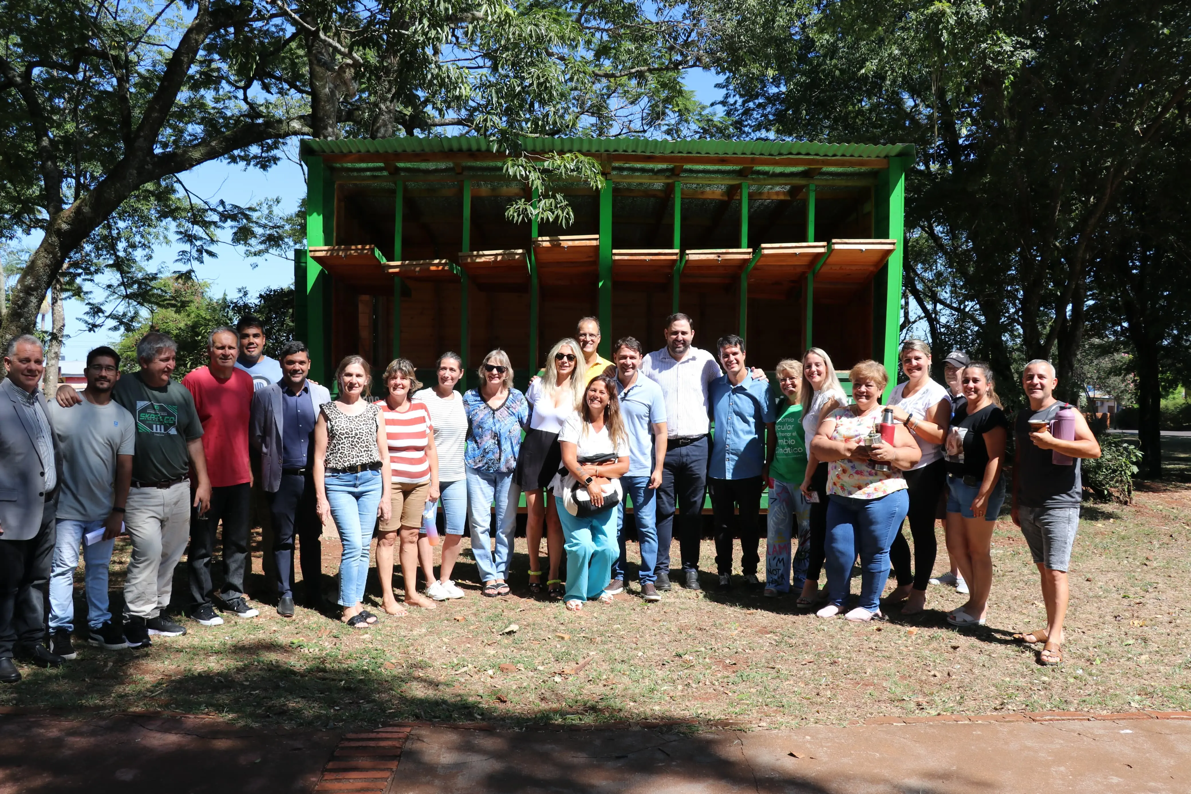 Alem: Con la inauguraron de 3 eco puntos la ciudad premia a quienes reciclan