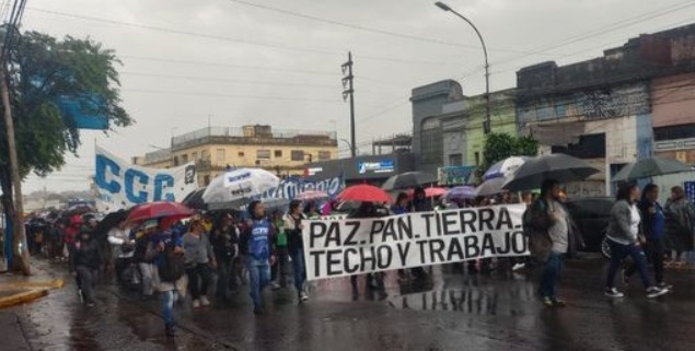 La provincia es cómplice de las políticas que implementa Milei