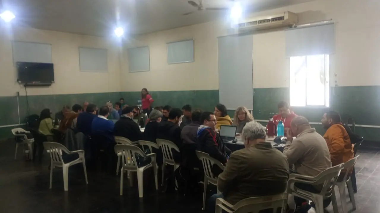 El FTEL y las autoridades están reunidos en mesa paritaria