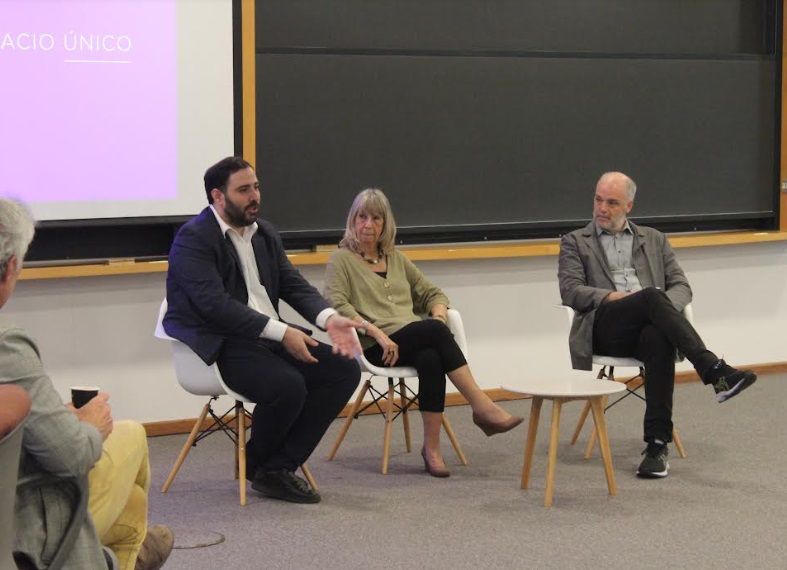 Sebely disertó en Master Class de la Universidad Austral