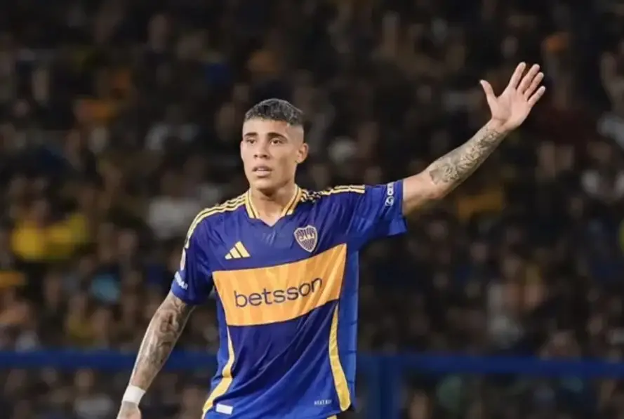 Ayrton Costa destrabó su situación y viaja al Mundial de Clubes