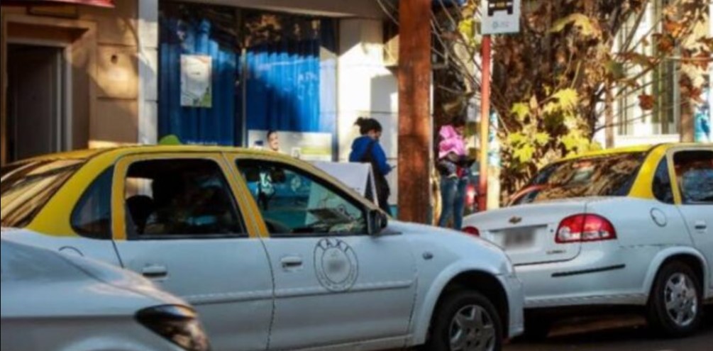 Suba del 100% para la tarifa de los taxis en Posadas