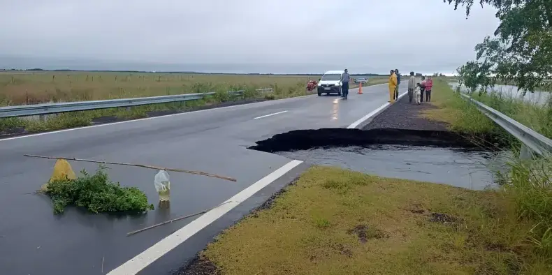 El Gobierno sólo envió USD 18 millones para reparar 40 mil kilómetros de rutas