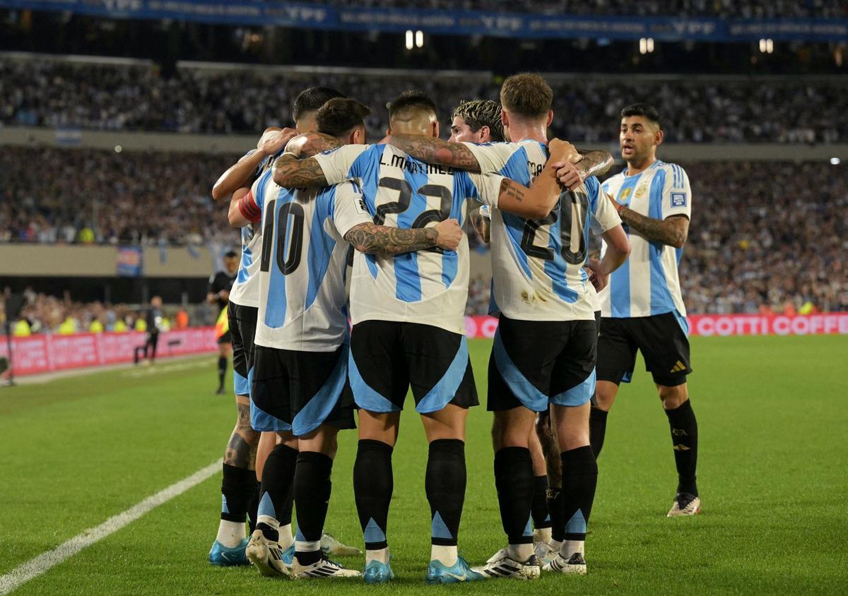 Argentina goleó a Bolivia por las Eliminatorias