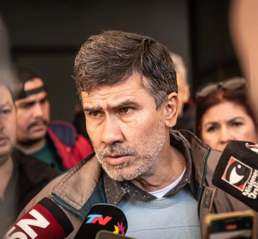 Amarilla, el exvocero policial detenido que competirá en estas elecciones