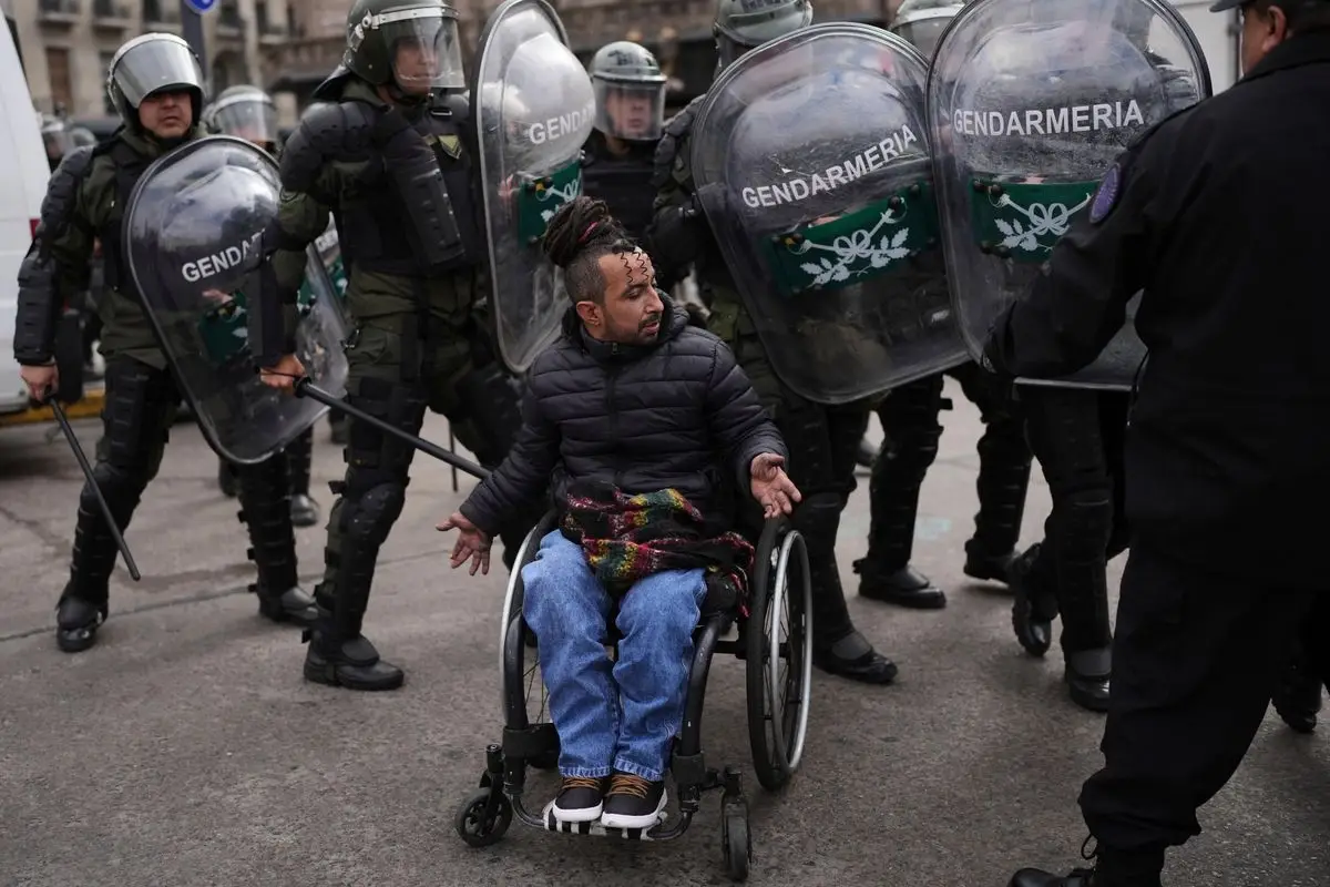 Senadores peronistas repudiaron represión a personas con discapacidad