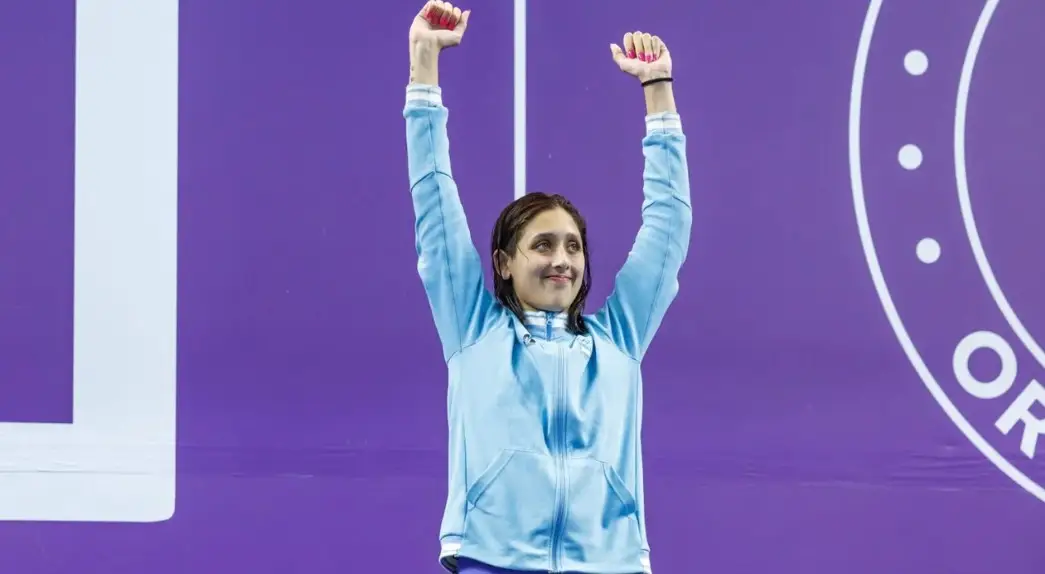Hein se consagró campeona del mundo junior en 400 metros combinados