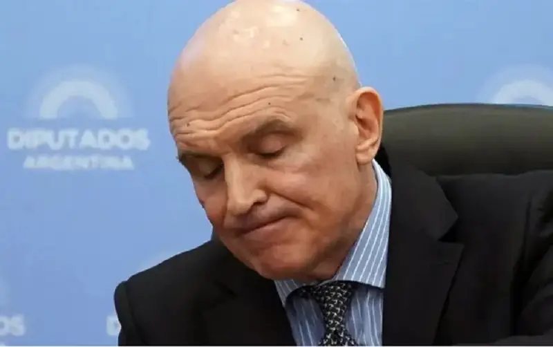 Espert pidió licencia como diputado hasta fin de año