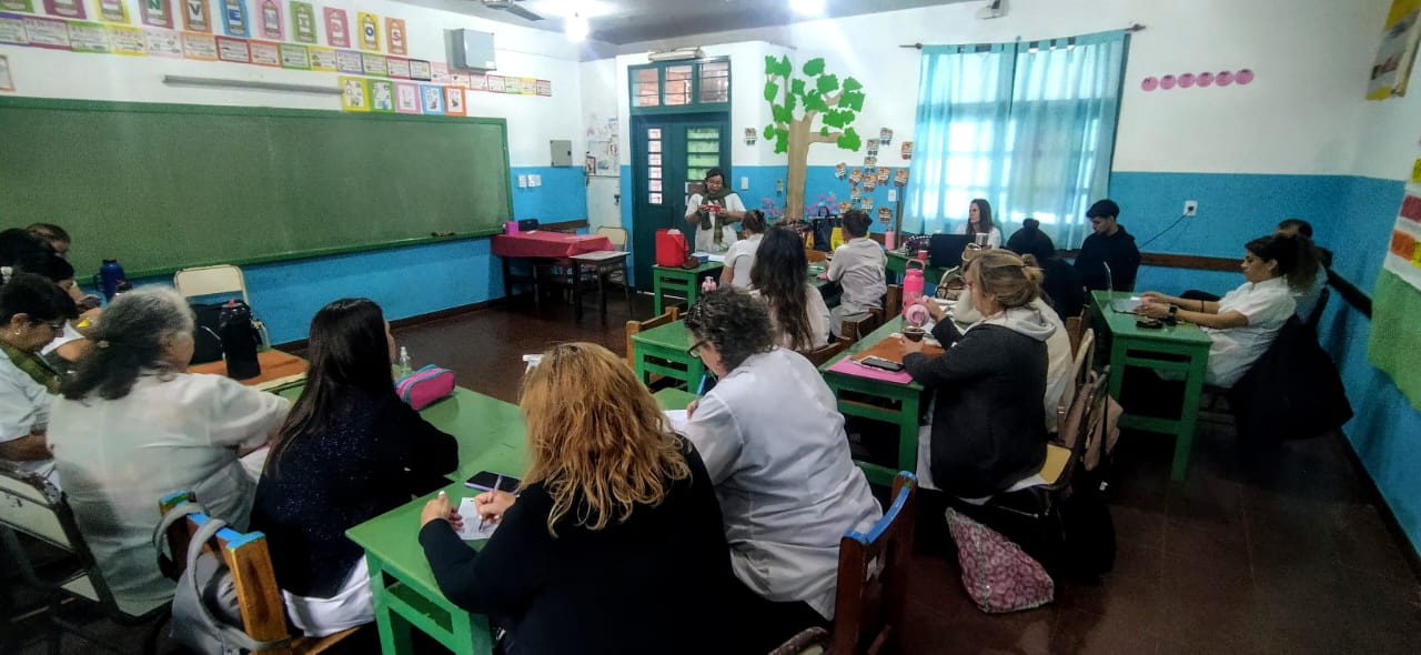 Escuelas con asambleas de docentes en toda la provincia este viernes