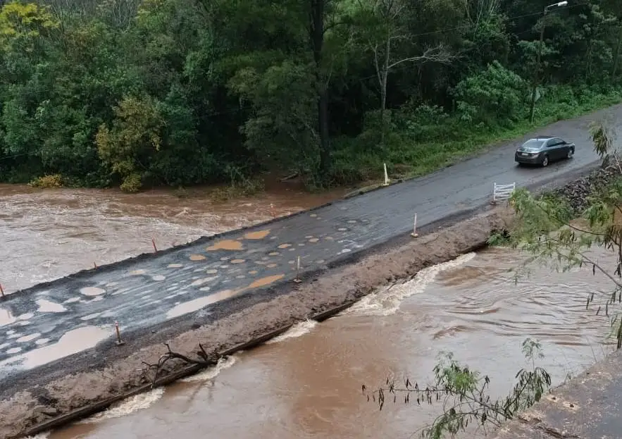 Tránsito habilitado en la Ruta 7 sobre el arroyo Tabay