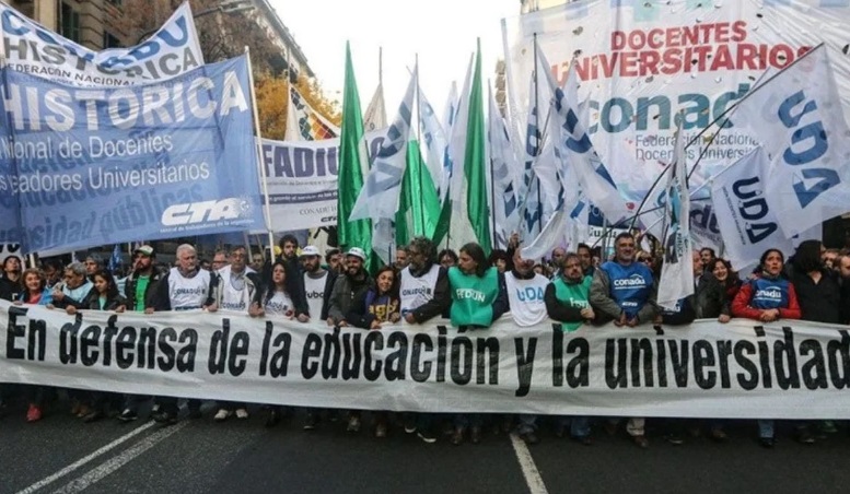 El Frente Sindical de Universidades Nacionales lanzó un "paro total" para mañana