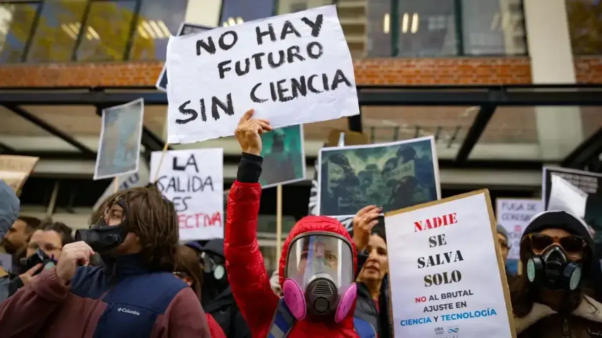 Advierten sobre los efectos del ajuste de Milei contra las universidades