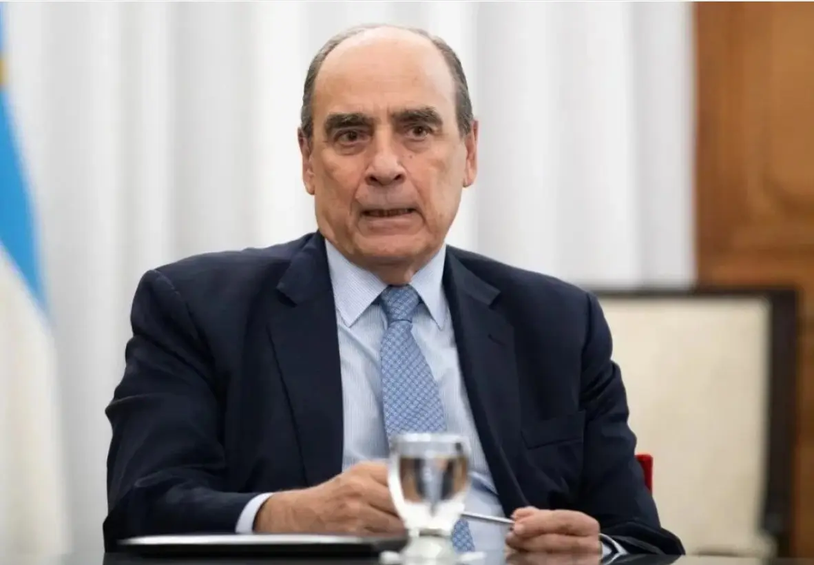 Francos criticó a Caputo: “nadie es superpoderoso”