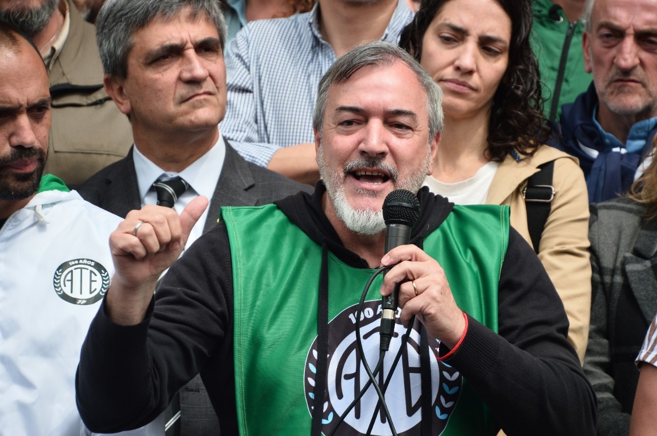 Para ATE, “al Gobierno no se animó a establecer el ingreso al Estado por concurso público”