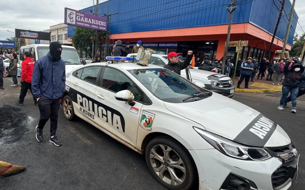 Policías detenidos por sedición: "quieren quebrarlos psicológicamente"