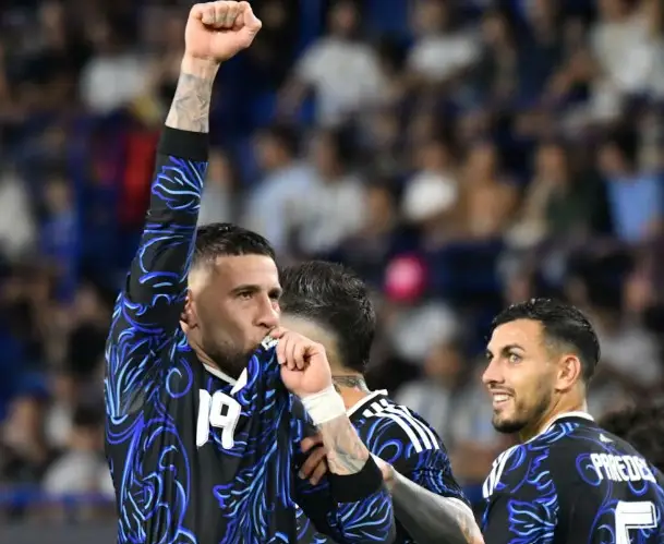 Otamendi podrá jugar el debut del Mundial por decisión de la FIFA