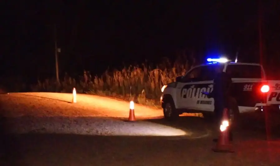Dos heridos graves tras despiste de motocicleta en Pueblo Illia