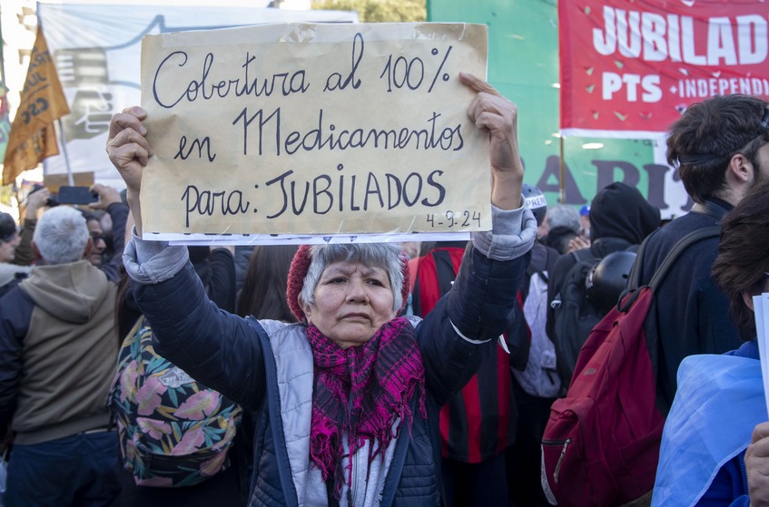 La oposición cruzó al gobierno por el nuevo recorte en medicamentos gratuitos a jubilados