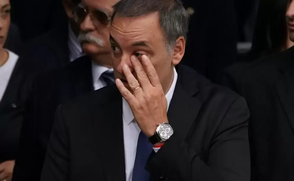 Adorni pagó U$S 65 mil en negro, para comprar un inmueble