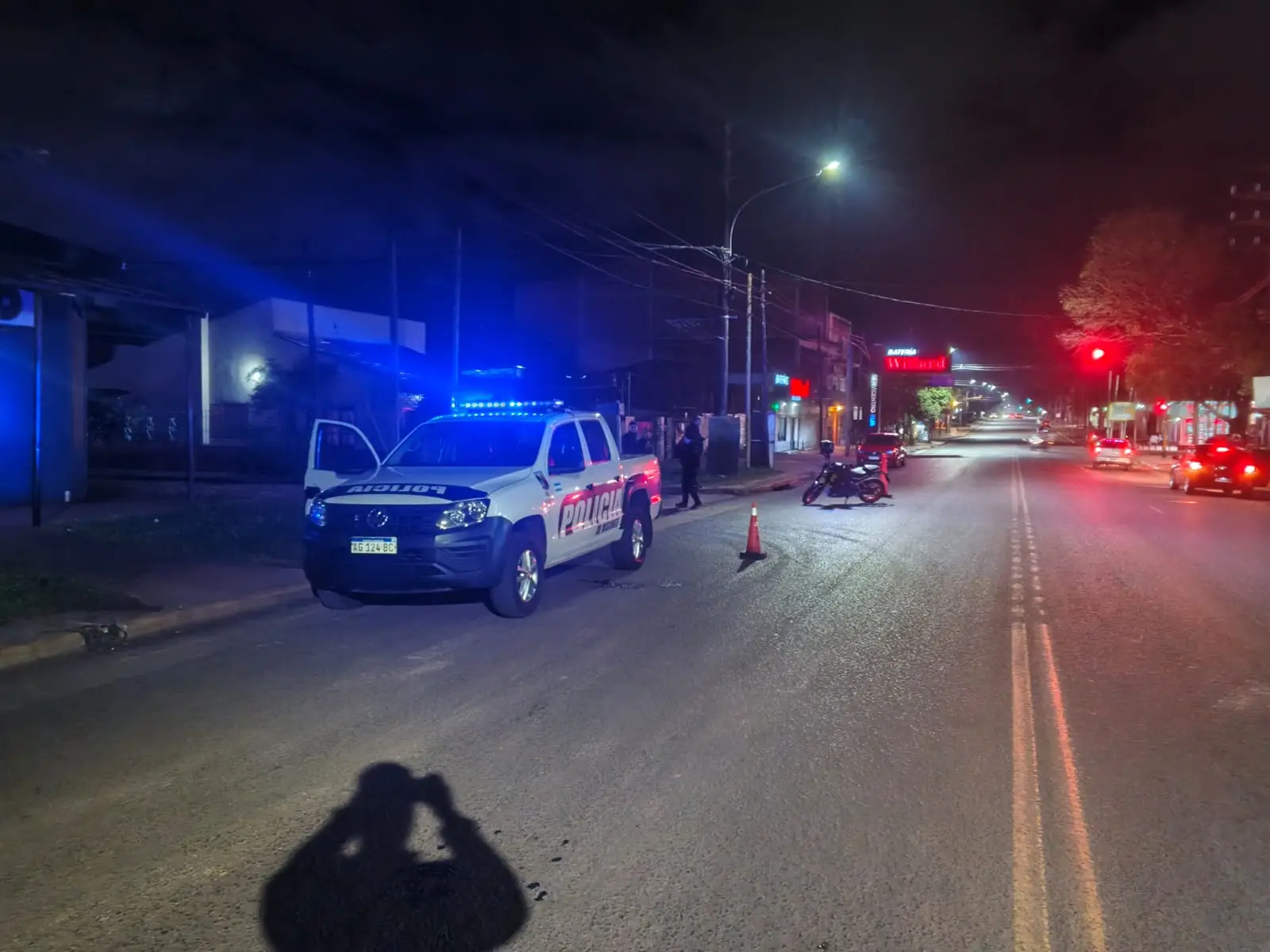 Sigue prófugo un motociclista que atropelló a un adolescente