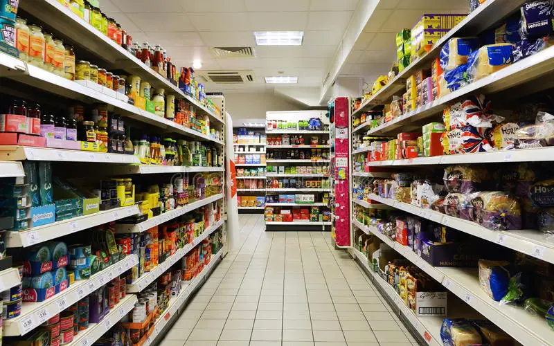 Las ventas en supermercados cayeron en agosto por quinto mes consecutivo