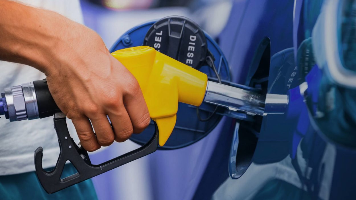 Se viene un nuevo aumento en los combustibles