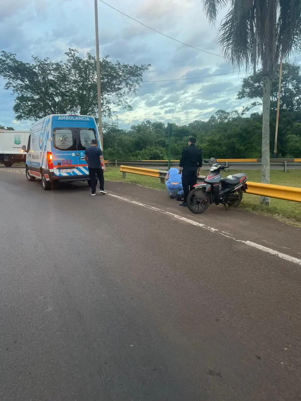 Iguazú: un joven murió tras despistar en moto