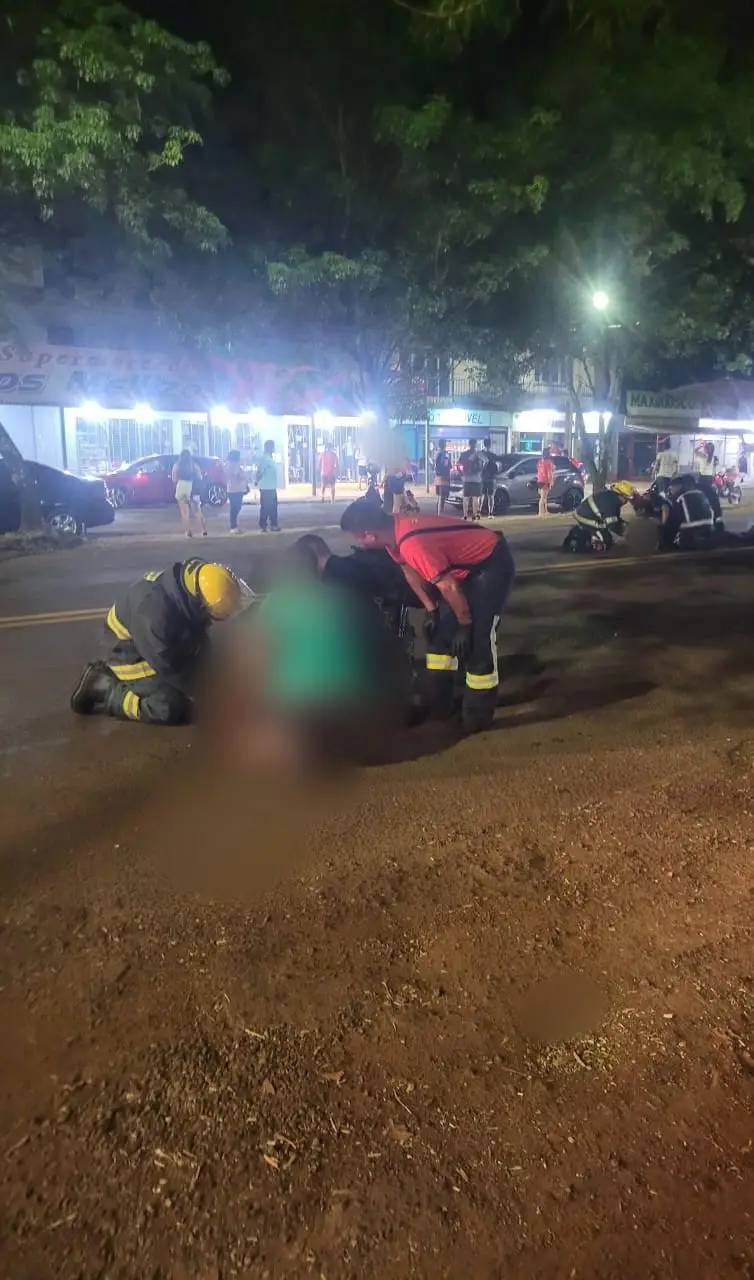 Jardín América: Una moto atropelló a dos niños