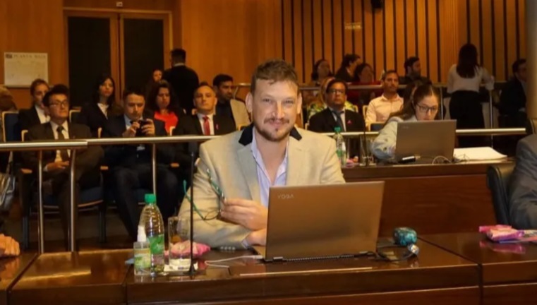 La Legislatura de Misiones formalizó la expulsión de Germán Kiczka, el diputado libertario acusado de pedofilia