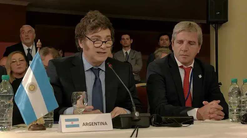 Milei amenazó al campo para que liquide, porque “en junio vuelven las retenciones”