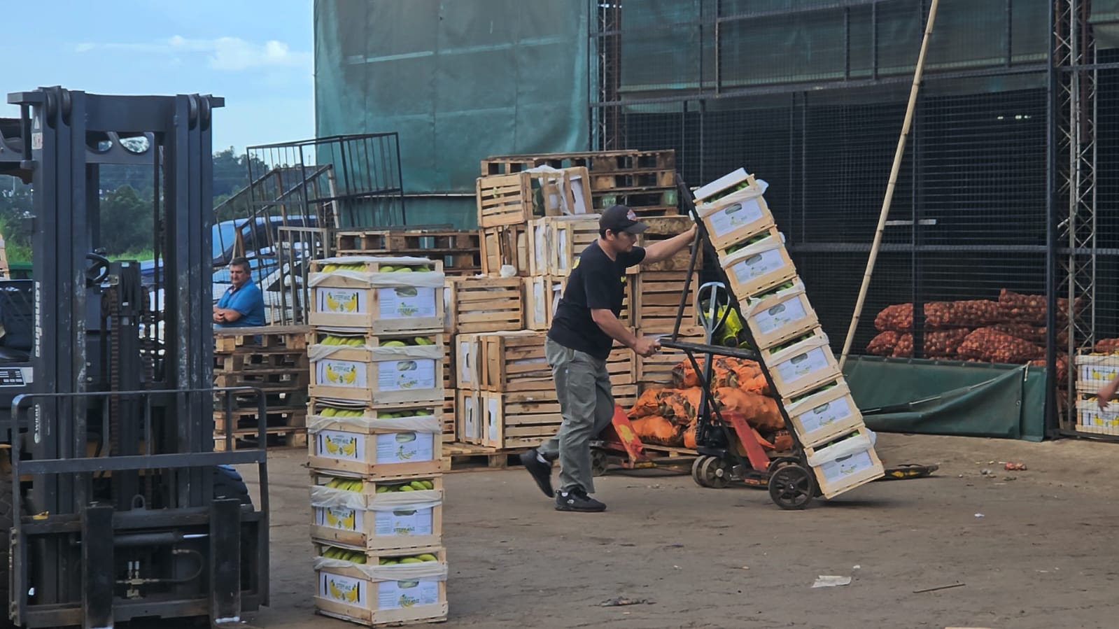 Otra vez el Mercado Central en la mira