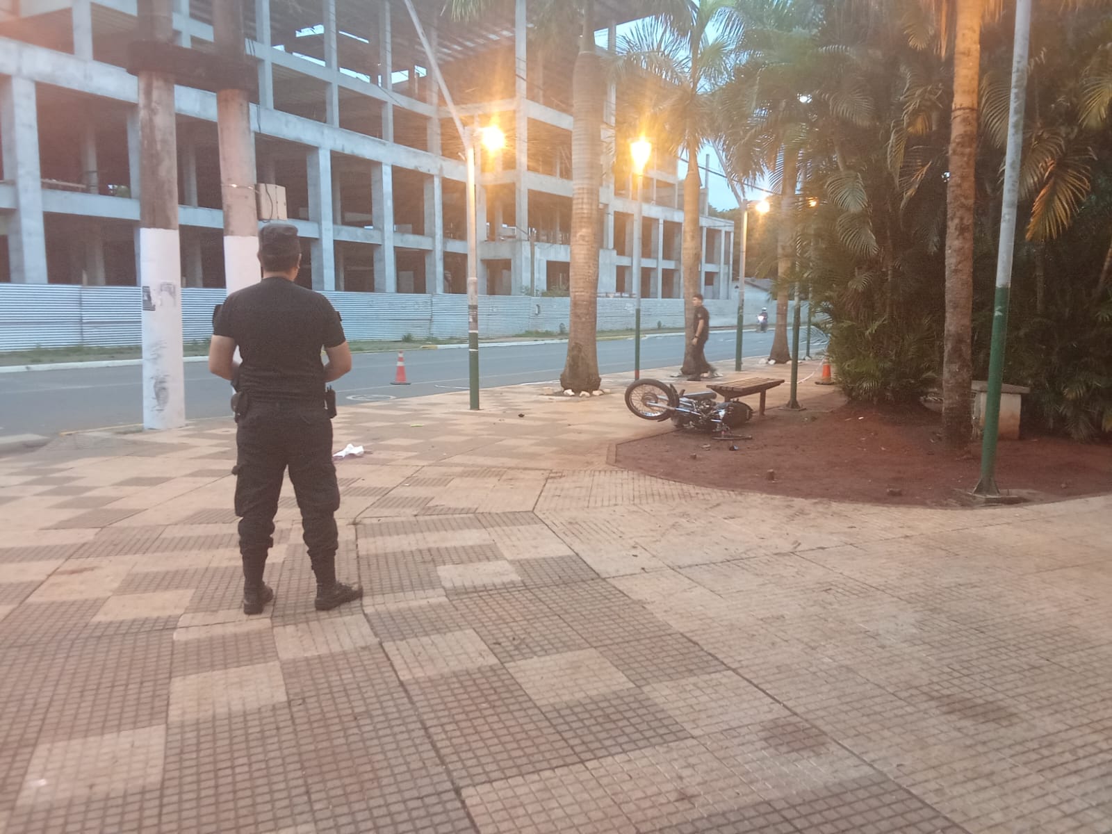 Un motociclista despistó y falleció en Iguazú