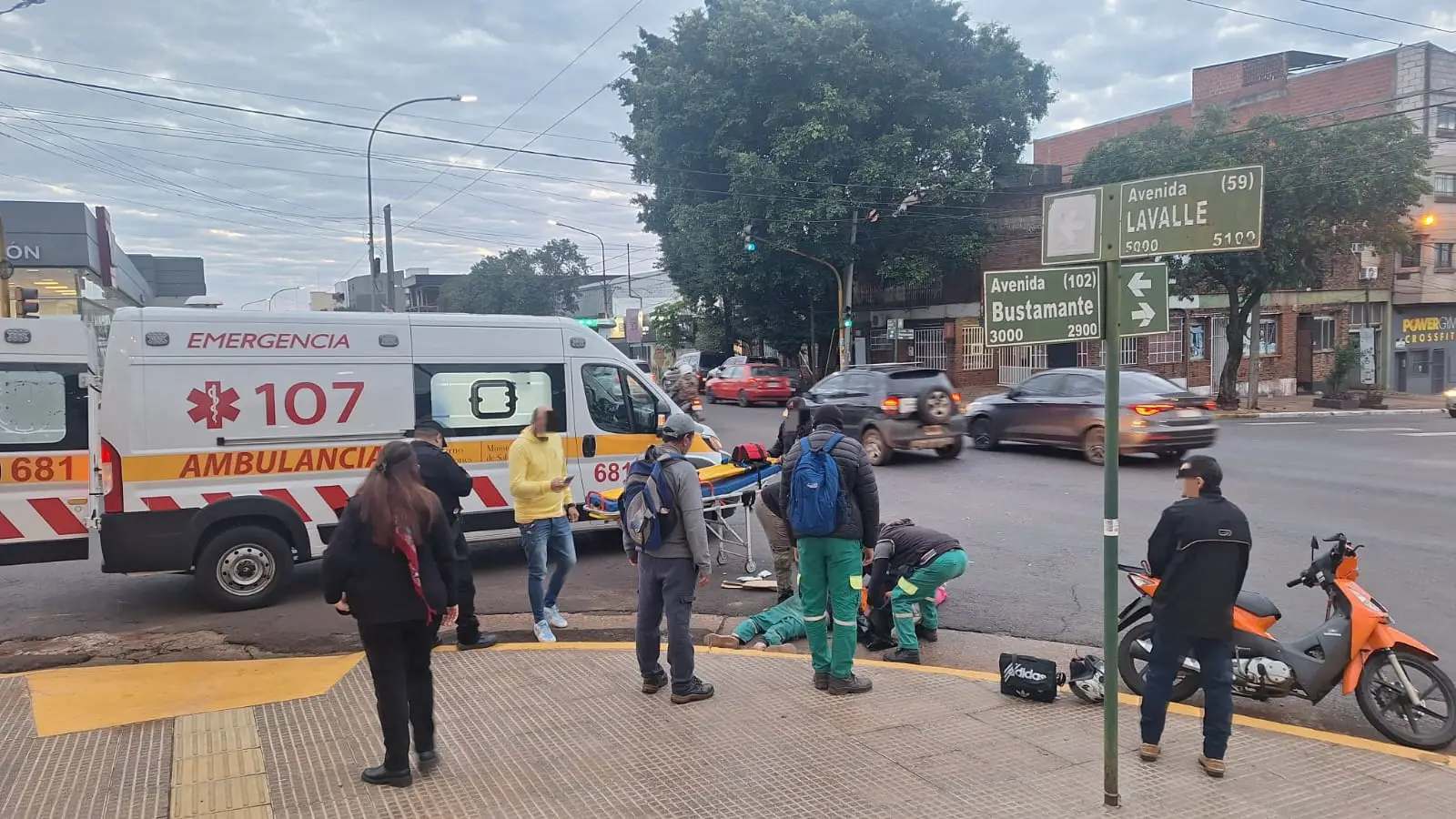Un peatón de 75 años resultó herido tras ser atropellado
