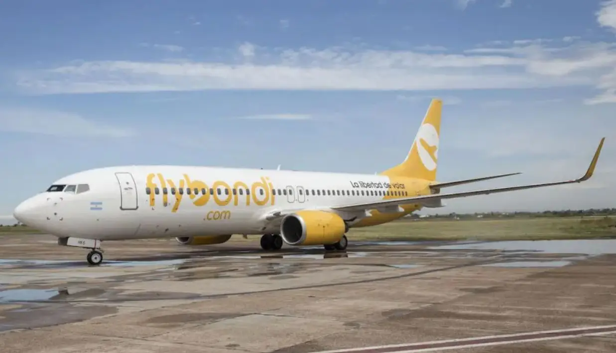 Flybondi profundiza su crisis y cancela vuelos del fin de semana largo