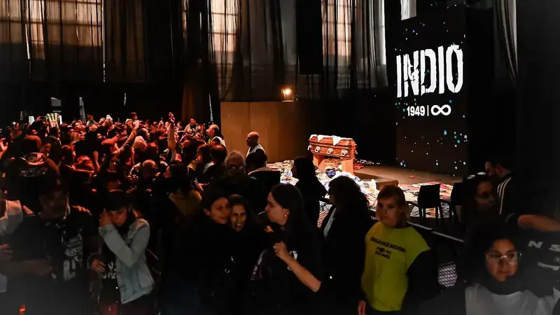Despedida del Indio Solari: la familia decidió finalizar el velatorio