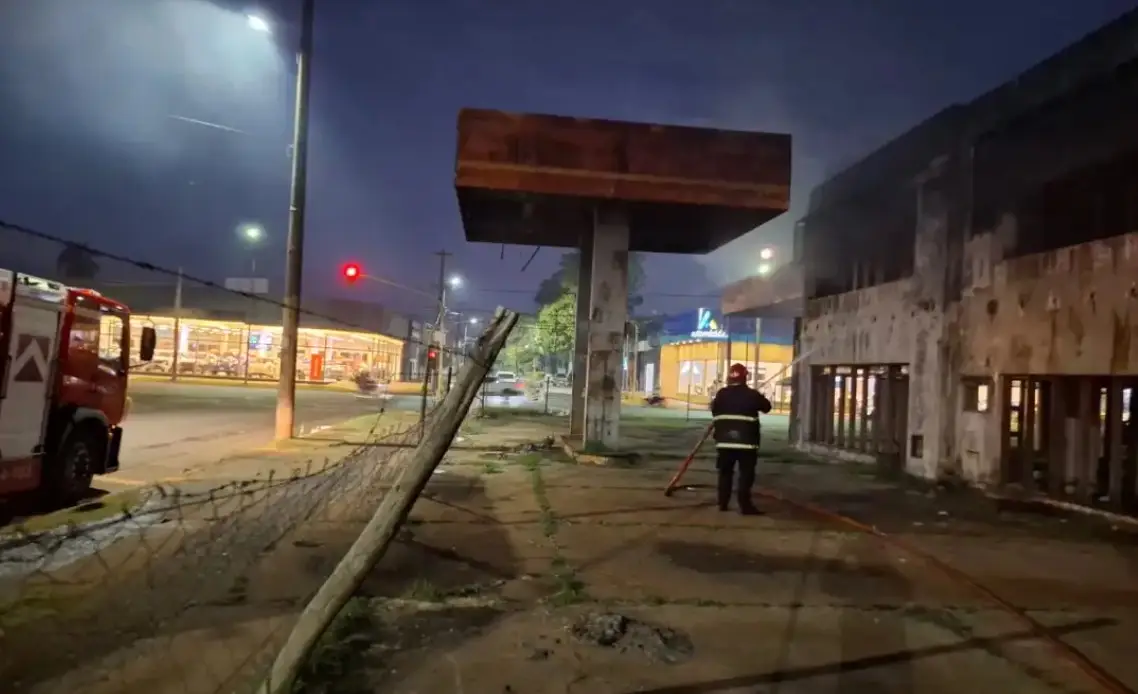 Posadas: sofocaron un incendio en una ex estación de servicio