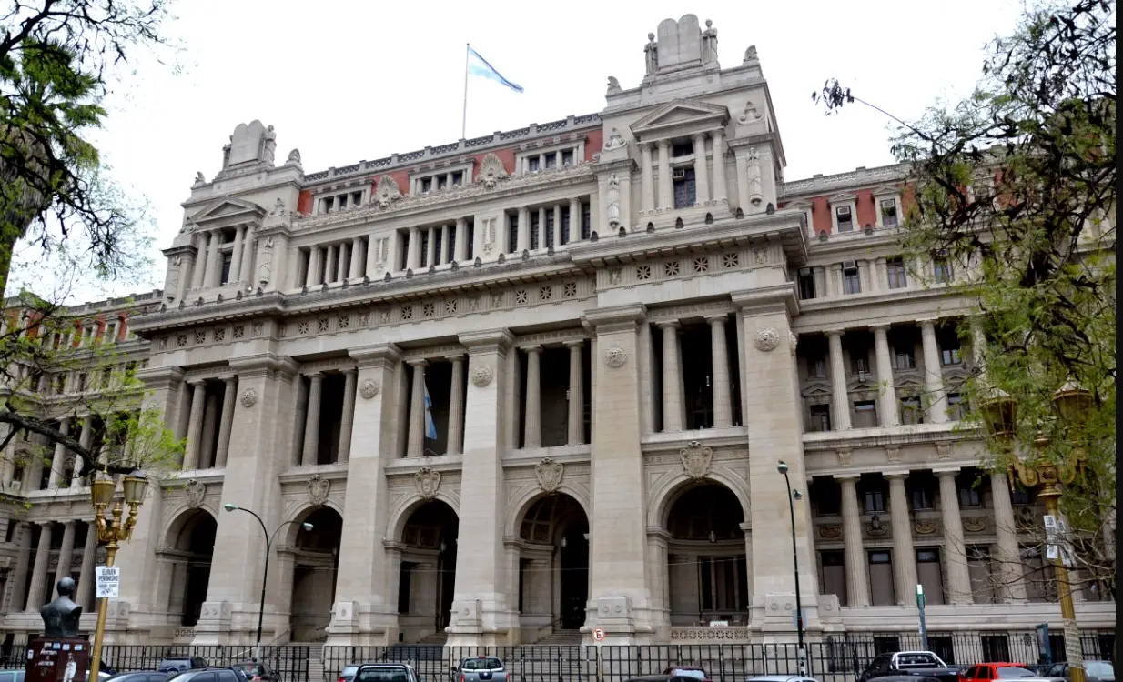 Qué dijo la oposición sobre la designación por decreto de Lijo y Mansilla