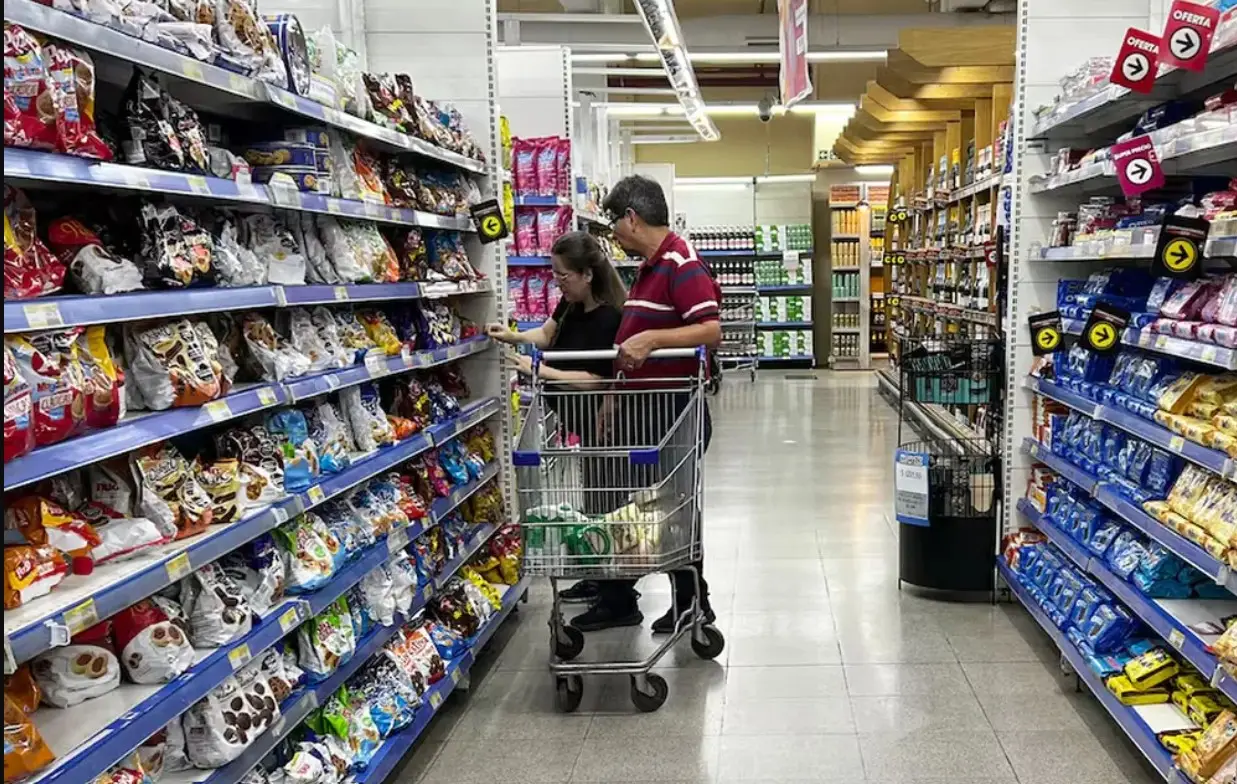 Las ventas en supermercados cayeron un 1,5% en enero
