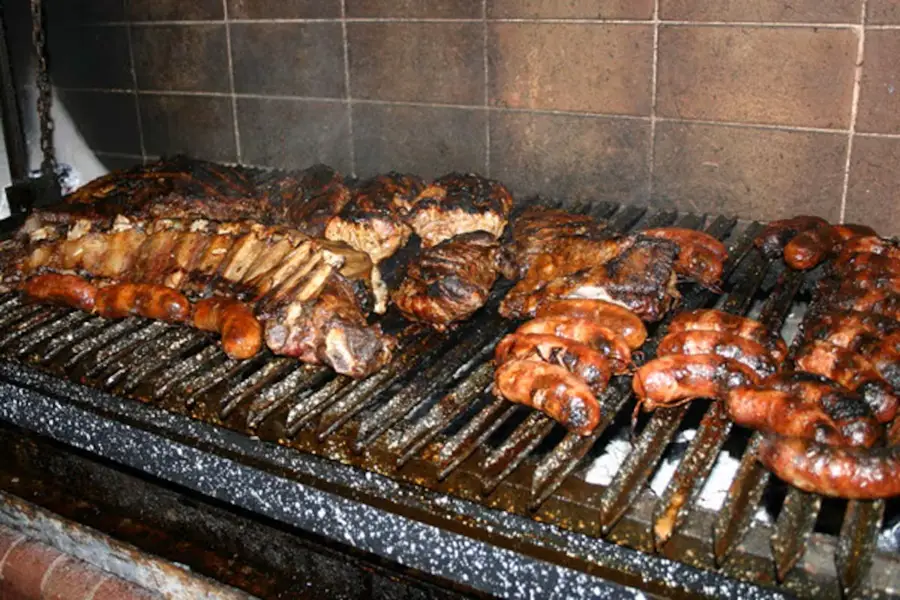 Desplome del consumo: el asado aumentó un 881% entre 2022 y 2026