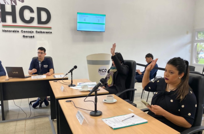 Repudio y tensión  en Garupá porque los concejales aprobaron aumentar sus sueldos