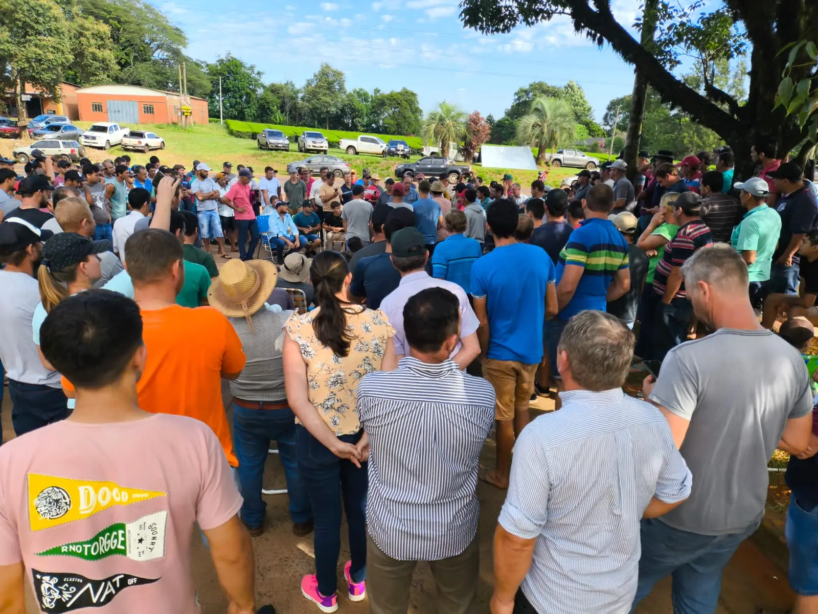 Multitudinaria protesta de tabacaleros en Leandro N. Alem