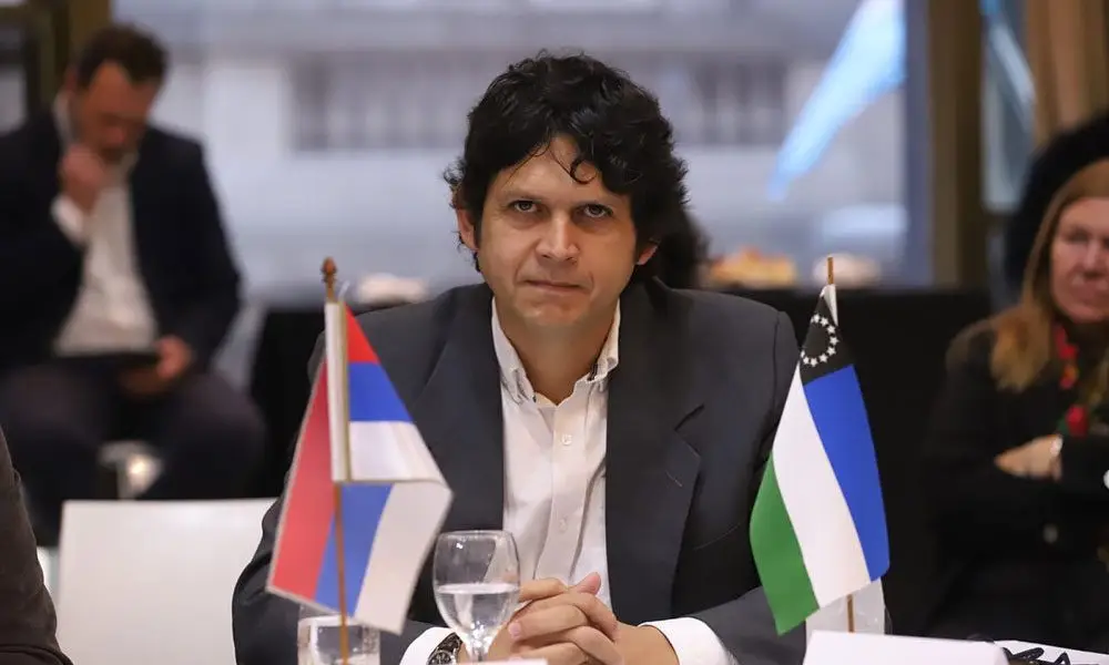 Renunció el ministro de prevención de adicciones Samuel López