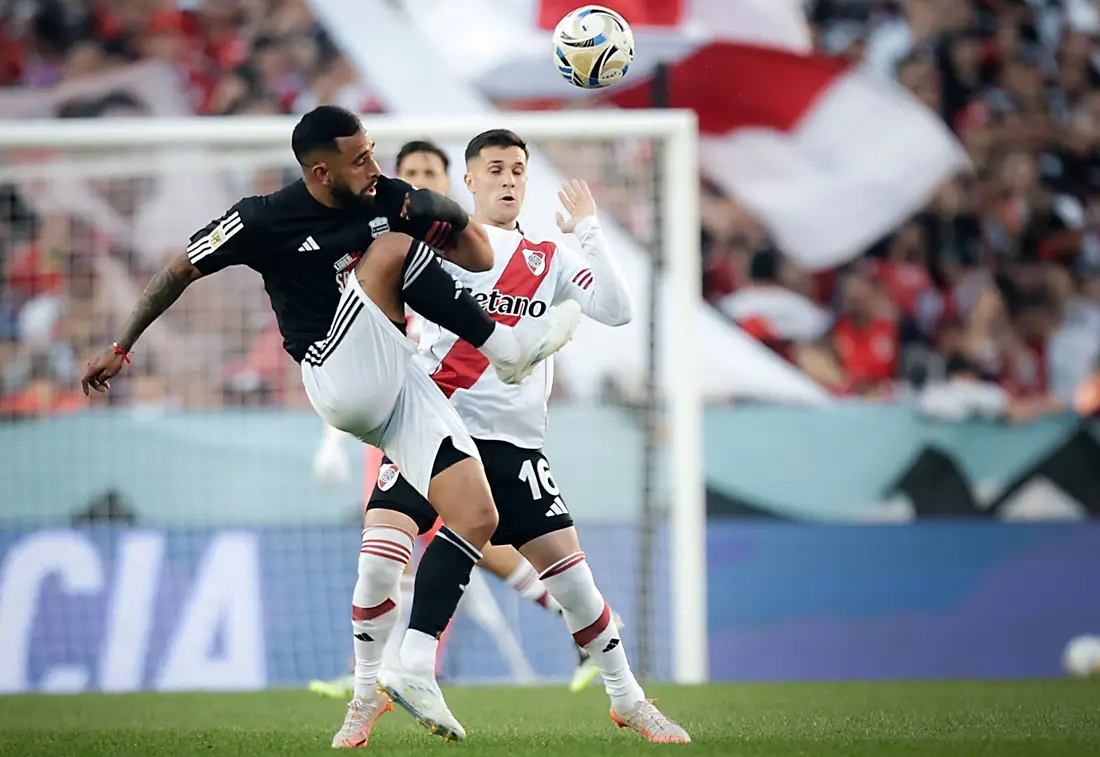 Histórico: Riestra derrotó a River en el Monumental