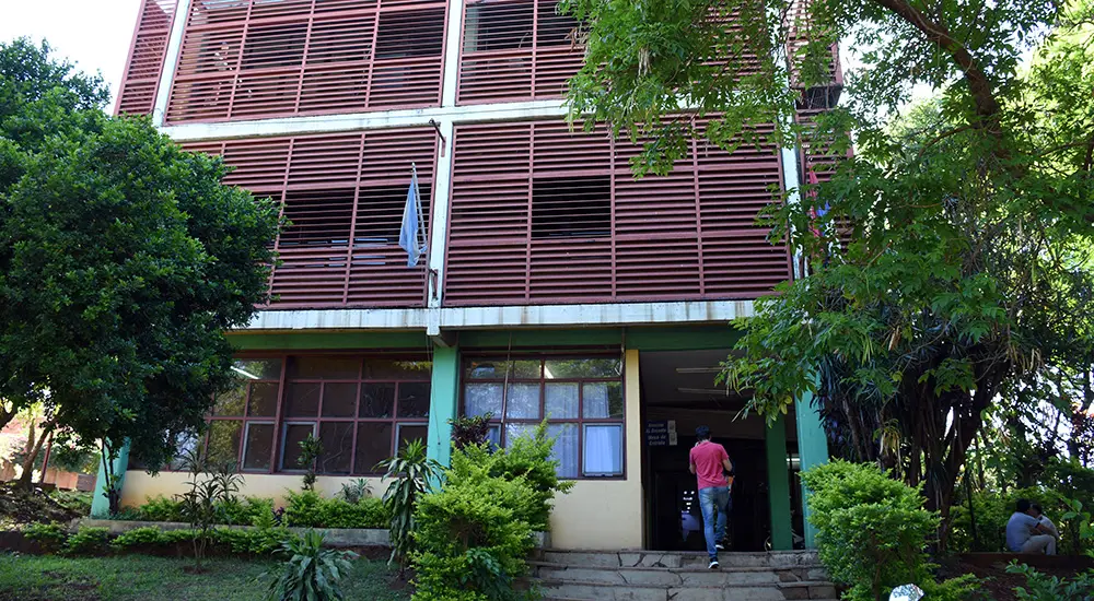 El CGE sacó una resolución para que secundarias emitan títulos a egresados de un CEPFI