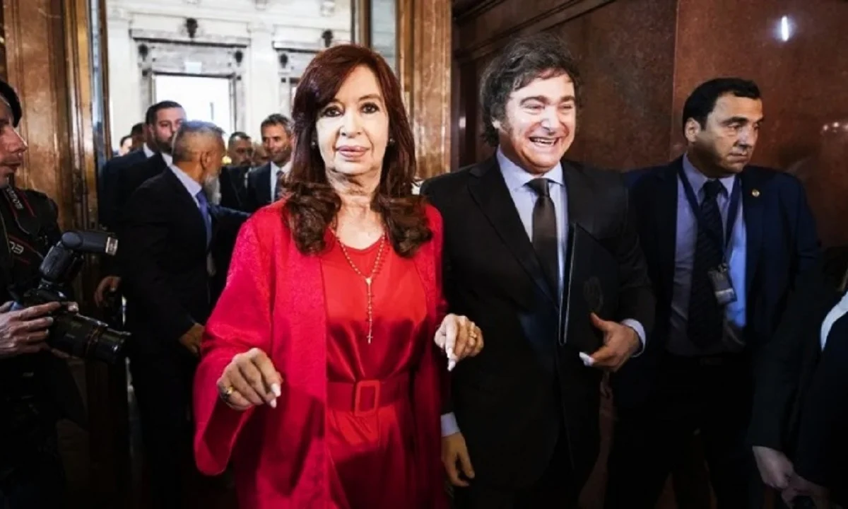 La ley 26.122 que regula los DNU, “la dictaron los sectores que buscan perpetuarse en el poder”