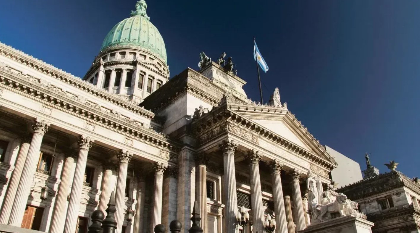 El Gobierno envió al Congreso la Ley Hojarasca