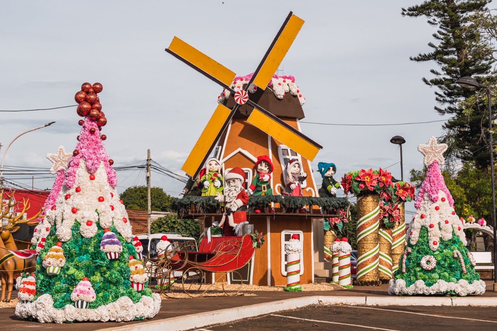 Alem recibe a los reyes y cierra su programa para esta edición de la Fiesta Nacional de la Navidad