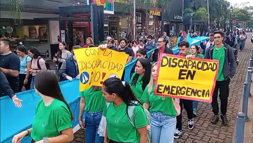 Un docente de apoyo de inclusión “termina cobrando $290 mil”