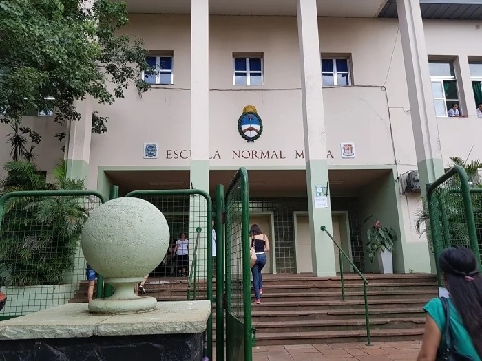 Mandaron a un alumno a cursar desde su casa, pero no le envían tareas